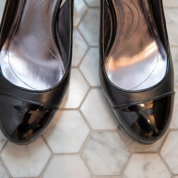 Black leather slingback heels - Picture 7 of 8